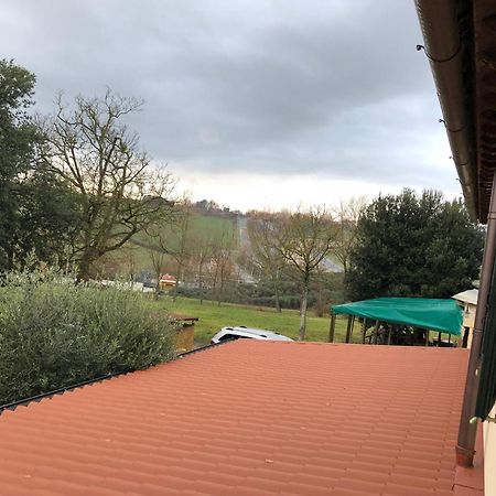 斯卡尔佩里亚 Poggio Savelli旅馆 外观 照片